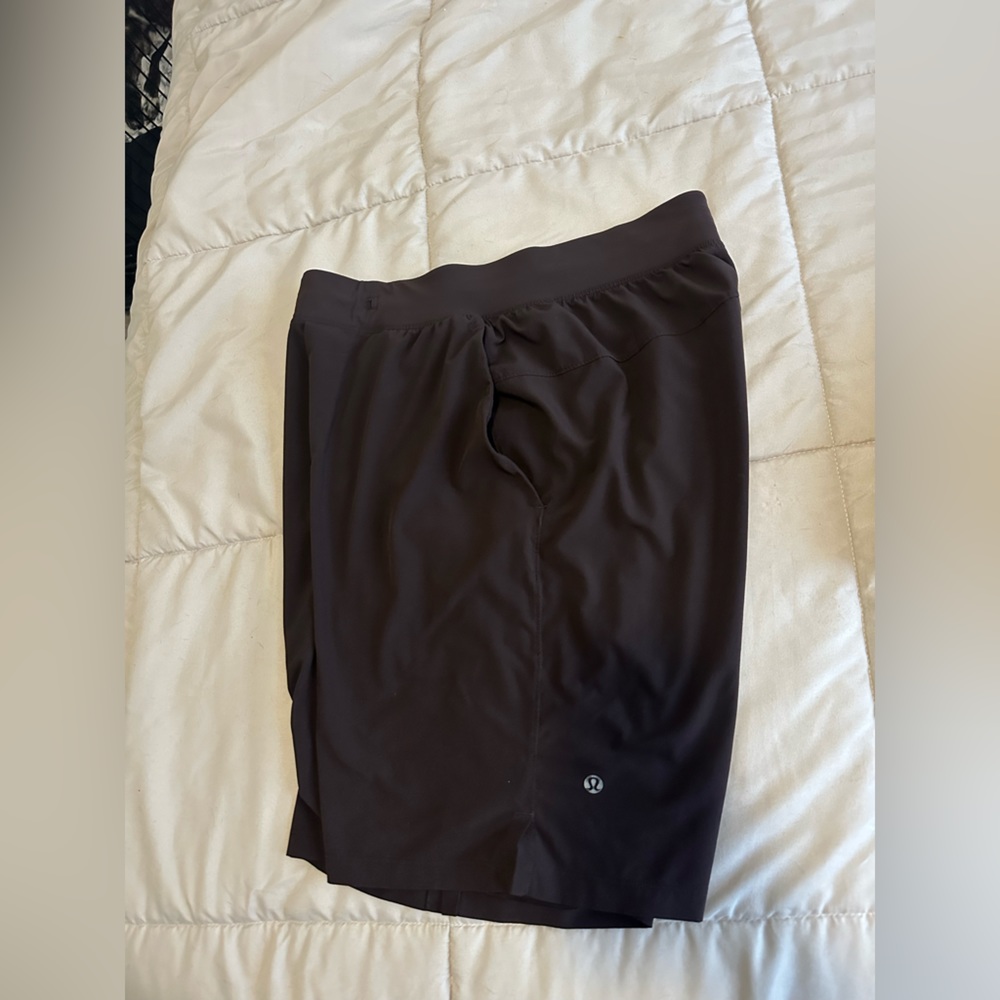 Men’s Lululemon shorts